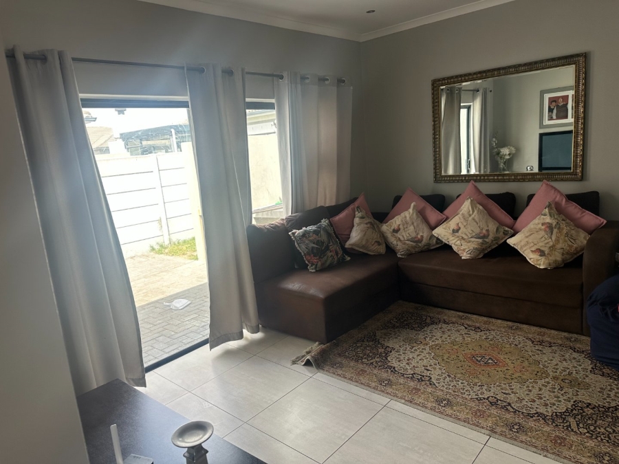 3 Bedroom Property for Sale in Table View Western Cape